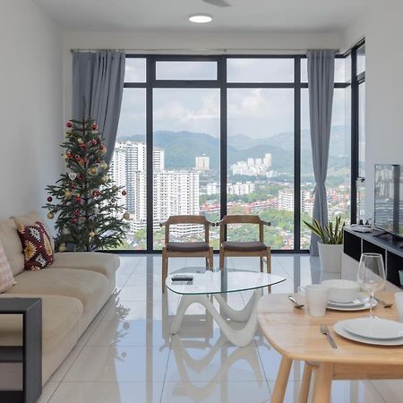 Beacon Executive Suite Penang George Town Buitenkant foto