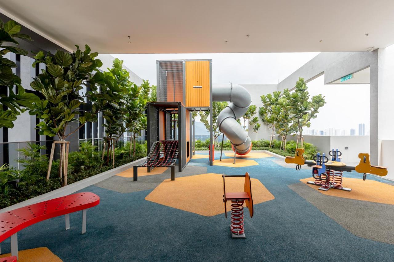 Beacon Executive Suite Penang George Town Buitenkant foto