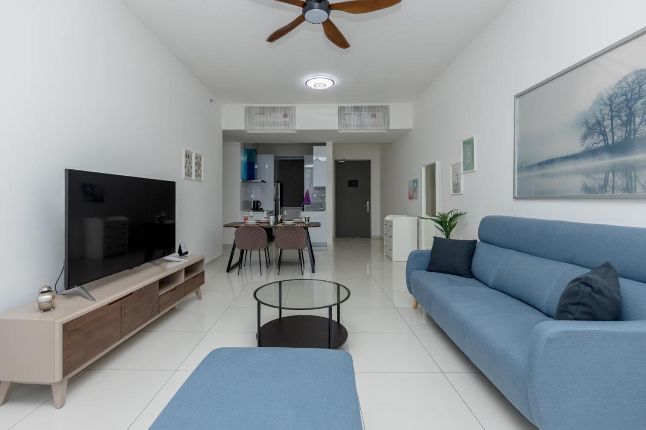 Beacon Executive Suite Penang George Town Buitenkant foto