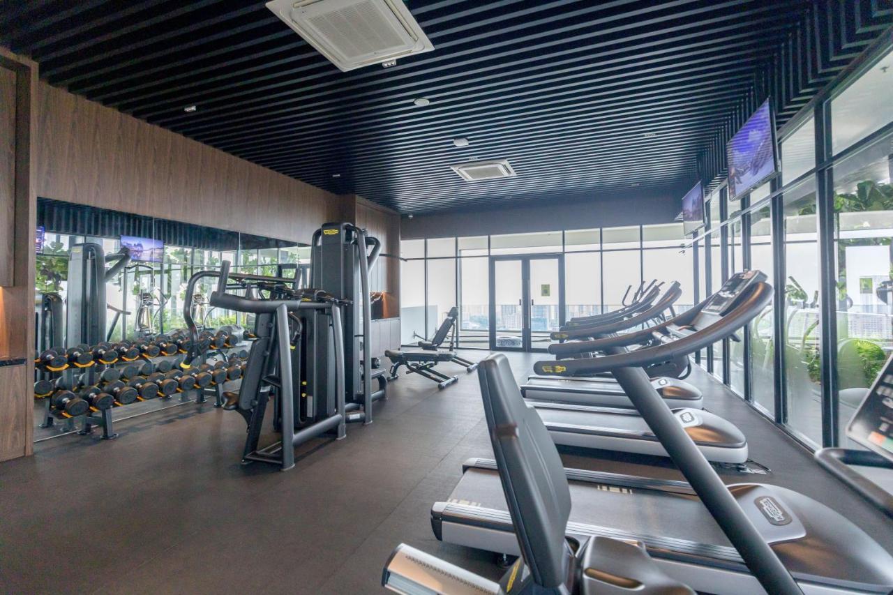Beacon Executive Suite Penang George Town Buitenkant foto