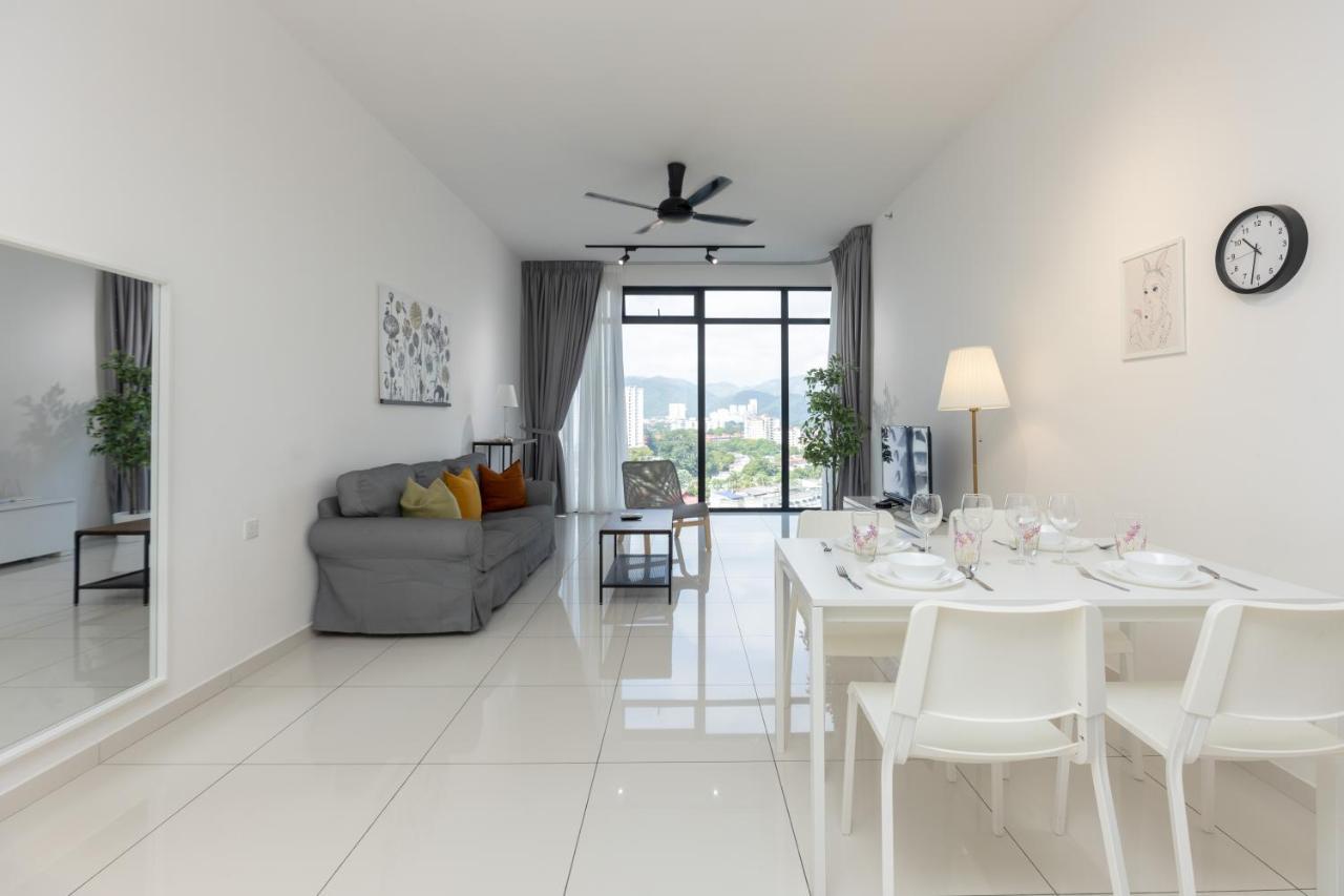 Beacon Executive Suite Penang George Town Buitenkant foto