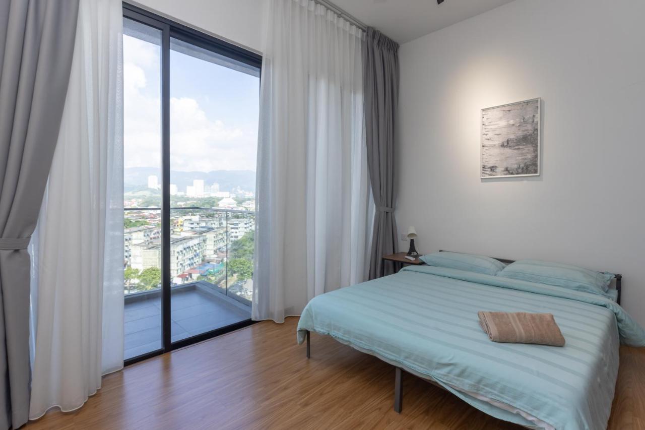 Beacon Executive Suite Penang George Town Buitenkant foto