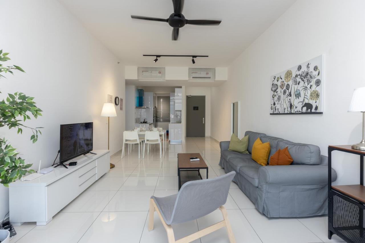 Beacon Executive Suite Penang George Town Buitenkant foto